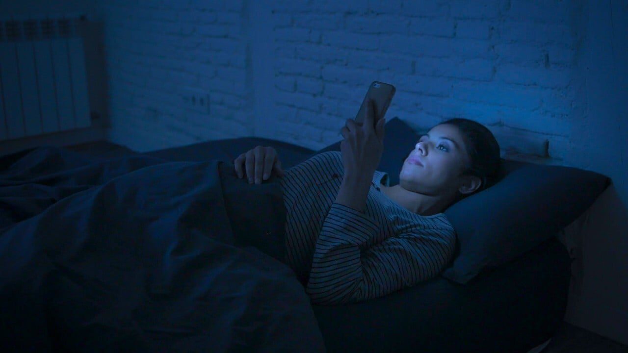 The human circadian rhythm is a roughly 24-hour internal cycle that regulates sleep, wakefulness, hormone release, alertness, and body temperature. Light is the primary cue that keeps this clock aligned with the day–night cycle. Sitting on your phone in the dark can affect this.