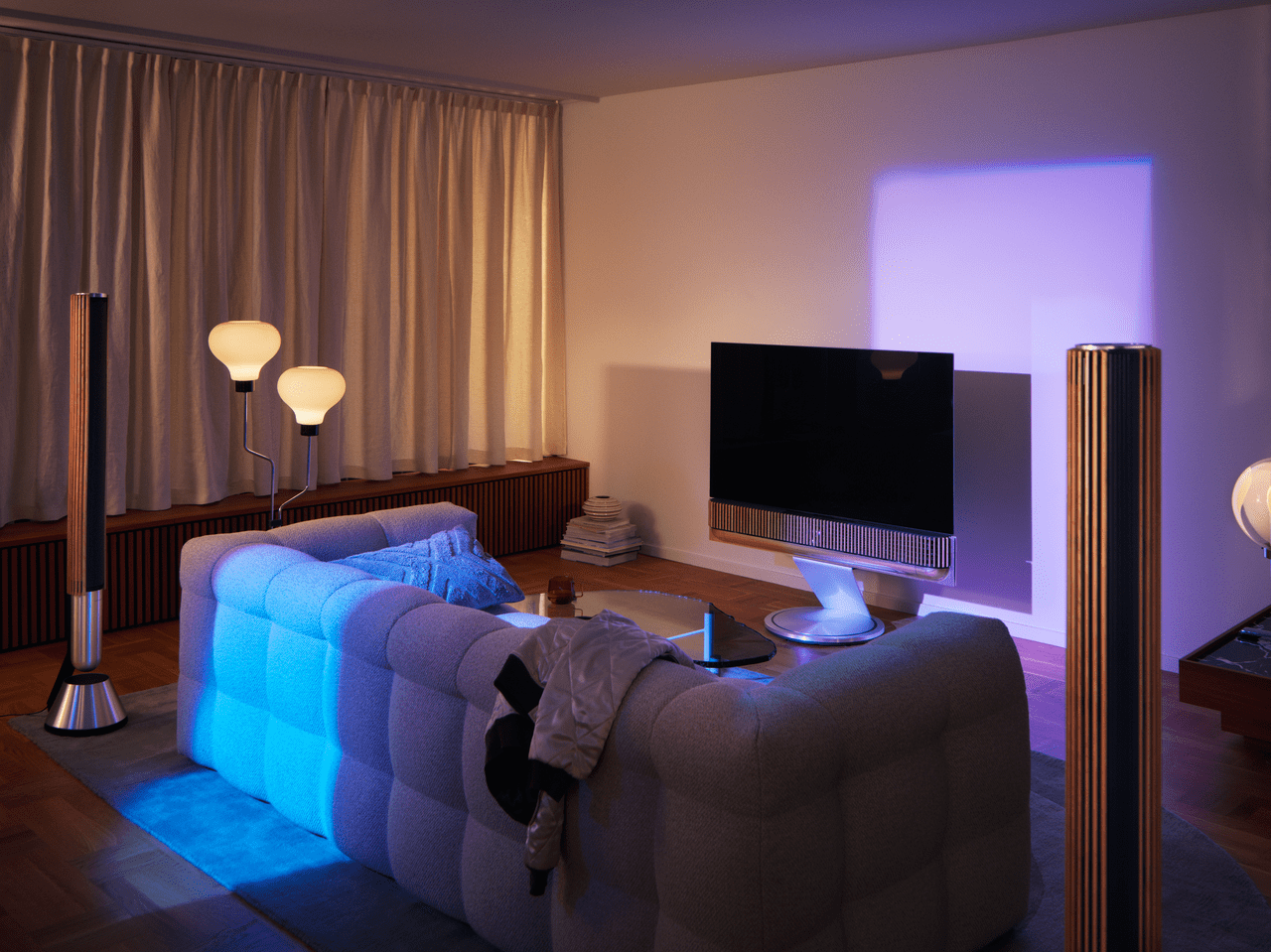 BeoVision Theatre set-up with BeoLab 28 speakers as surround sound 