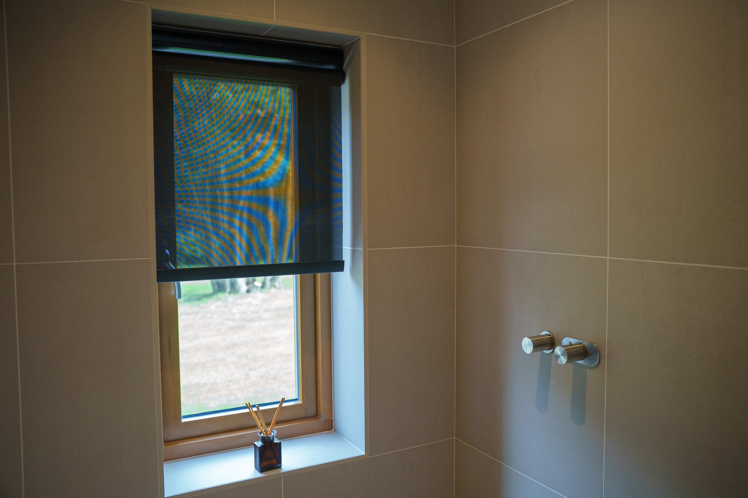 Motorised Blinds vs Curtains for Renovated Spaces