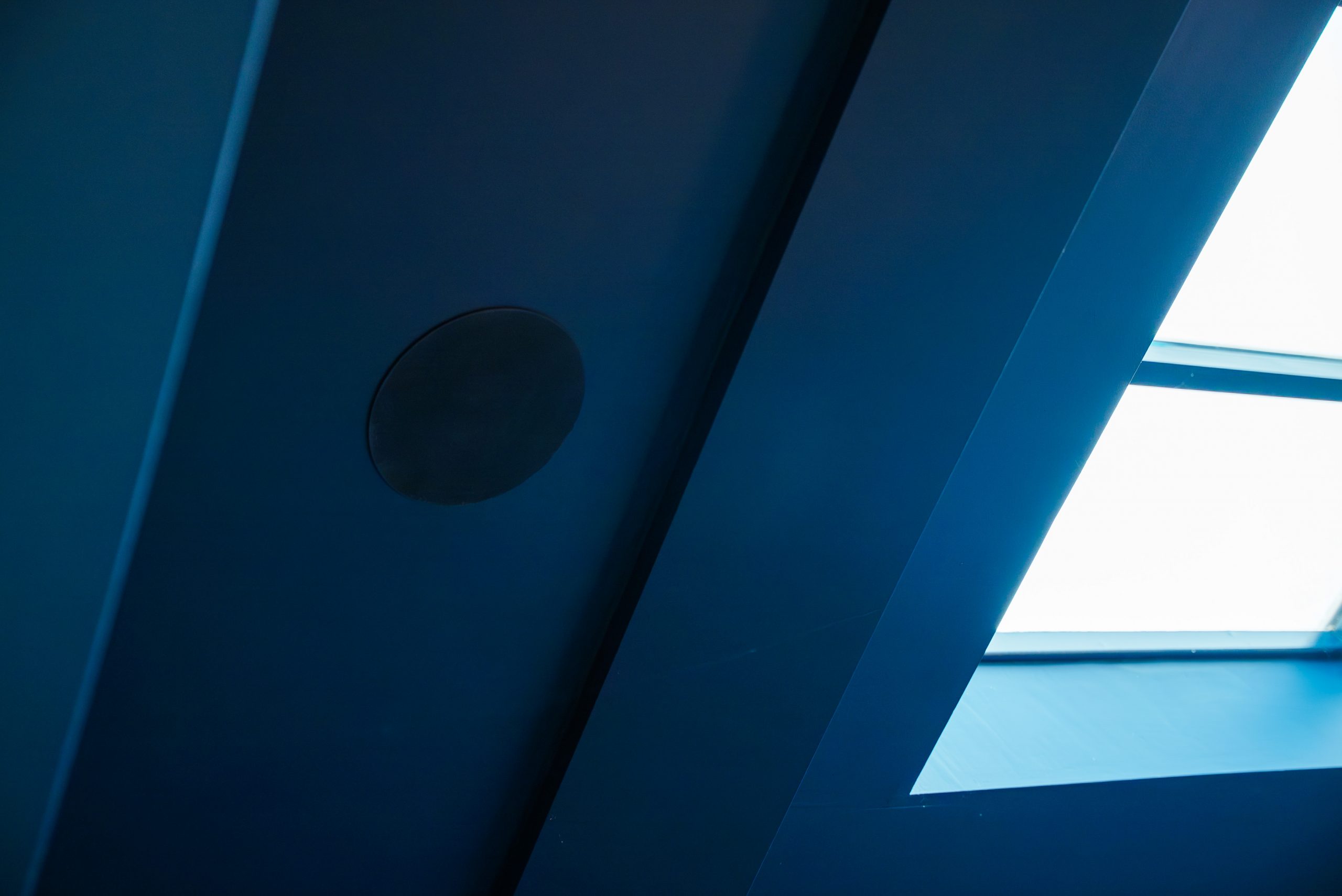 Colour matched ceiling speaker to blend seamlessly in with the rest of the room